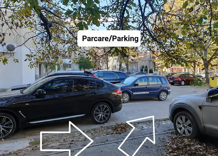 Art With Treasure Hunt, Free Parking & Self Check-in Apartment *