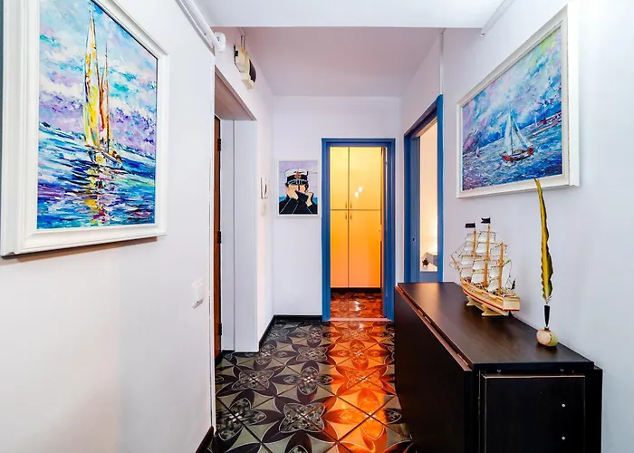 Apartment Art With Treasure Hunt, Free Parking & Self Check-in Constanţa