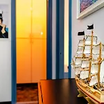 Art With Treasure Hunt, Free Parking & Self Check-in * Constanta