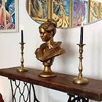 Art With Treasure Hunt, Free Parking & Self Check-in Constanta