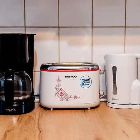 Art With Treasure Hunt, Free Parking & Self Check-in * Constanta