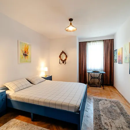 Art With Treasure Hunt, Free Parking & Self Check-in Apartamento *