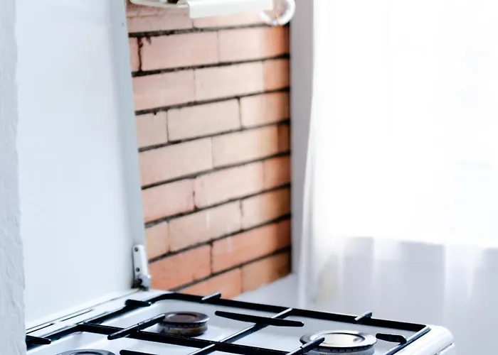 Art With Treasure Hunt, Free Parking & Self Check-in Lägenhet *