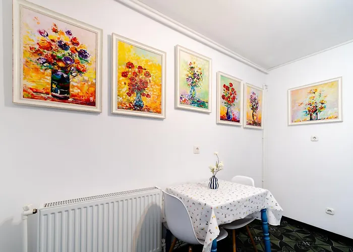 Lägenhet Art With Treasure Hunt, Free Parking & Self Check-in *