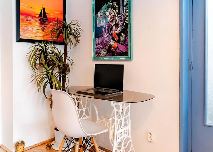 Lägenhet Art With Treasure Hunt, Free Parking & Self Check-in Constanţa